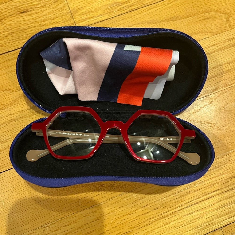 Anne et Valentin red glasses - never been worn